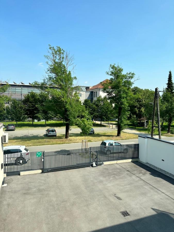 Villa Magdalena Apartments & Rooms 마리보르 외부 사진
